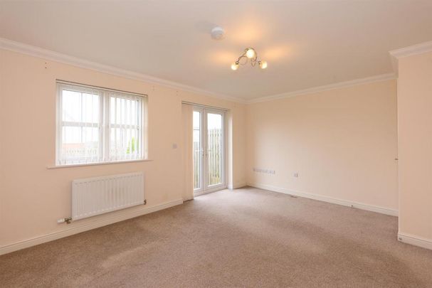 3 bedroom semi-detached house to rent - Photo 1