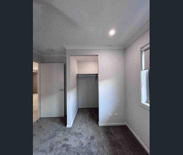 BRAND NEW 4 BEDROOM HOME FOR RENT IN WHITE ROCK - REGISTER NOW TO A... - Photo 5