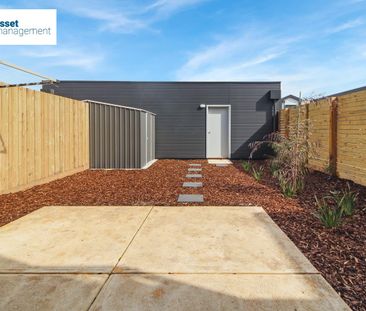 Modern & Spacious 3 Bedroom Townhouse in Deanside! - Photo 6