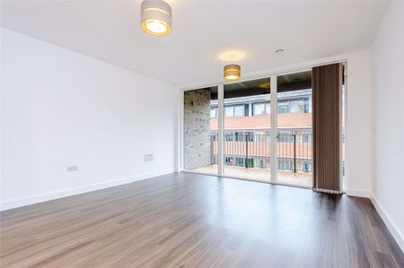 A modern two bedroom apartment - Photo 2