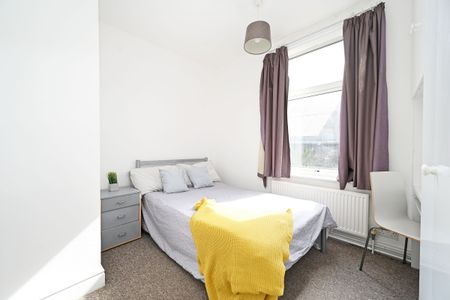 4 bedroom house share to rent - Photo 3