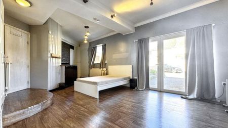 1 bedroom in a flat share to rent - Photo 5