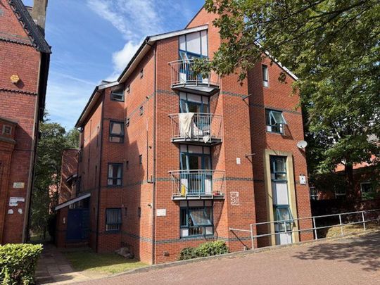3 bedroom flat to rent - Photo 1