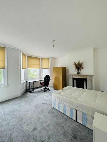 4 Bed Maisonette, Bracewell Road, W10 - Photo 3