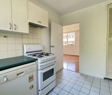 Two bedroom beauty. - Photo 1