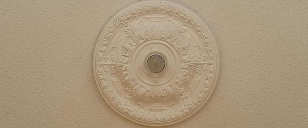 **helle 2-R-WE mit Massivparkett und Erker - Toplage Görlitz** - Foto 1