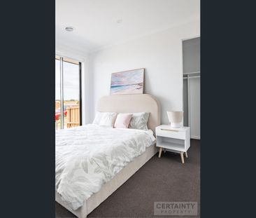 Brand-New Modern Co-Living Home – Private Ensuite Room Available - Photo 6