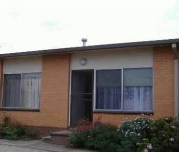 Affordable Living in Vibrant East Geelong - Photo 4