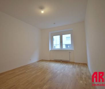 FRISCH RENOVIERT !! MODERNE 2 ZIMMER-WOHNUNG IN LINZ - IHR NEUES ZU... - Foto 2