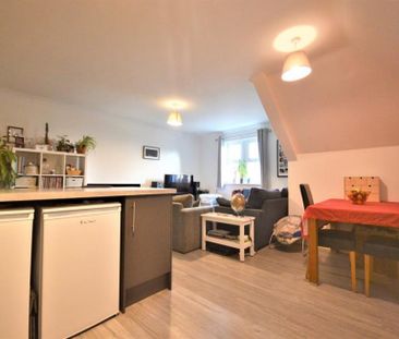 2 Bedroom Apartment To Let - Photo 6