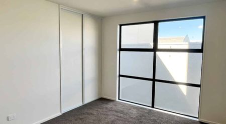 City Townhouse with no details spared! - Photo 5