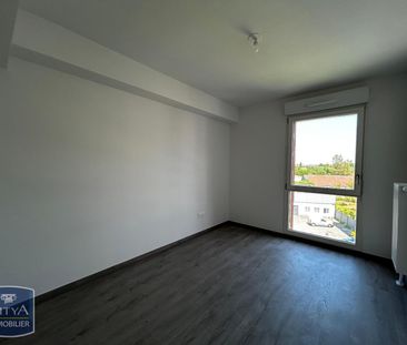 Location Appartement 4 pièces 87m² LILLE 59000 - Photo 4