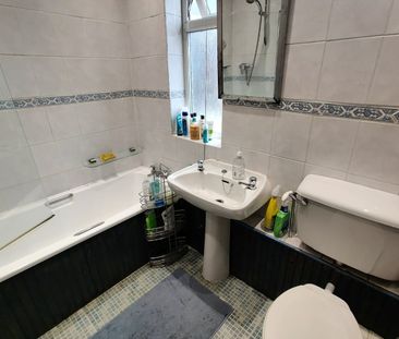 Room in a Shared House, Taylor's Road, M32 - Photo 6