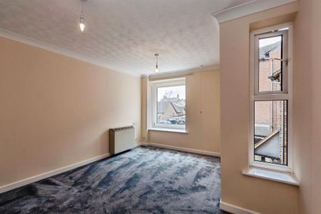 1 bedroom retirement property to rent - Photo 4