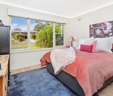 3 BEDROOM HOME IN CENTRAL LOCATION - Photo 2