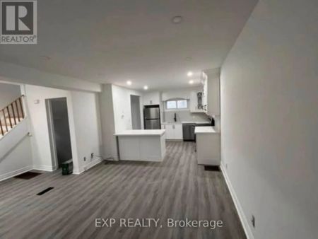 5051 HURON STREET S - Photo 5