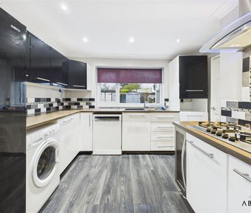 Lansbury Drive, Cannock WS11 4BH - Photo 6