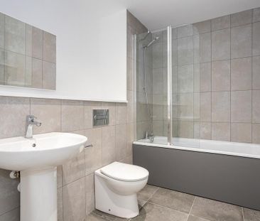 2 bedroom flat to rent - Photo 6