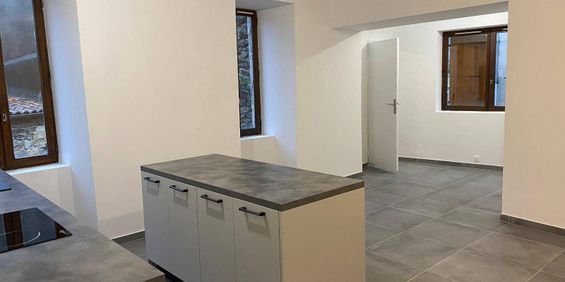 Location appartement 2 pièces 42.32 m² à Les Vans (07140) - Photo 3