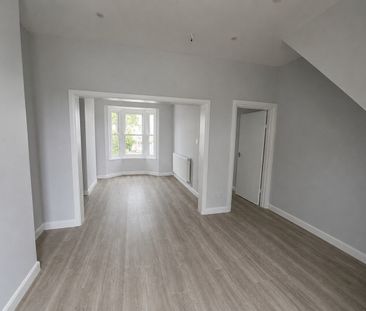 3 Bed Terraced House, Chestnut Avenue, E7 - Photo 3