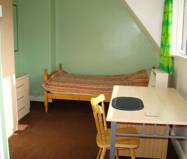 Bangor Gwynedd 5 bed house near City Centre - Photo 1