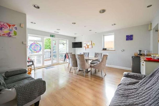 Earlham Grove, Wood Green, N22 - Photo 1