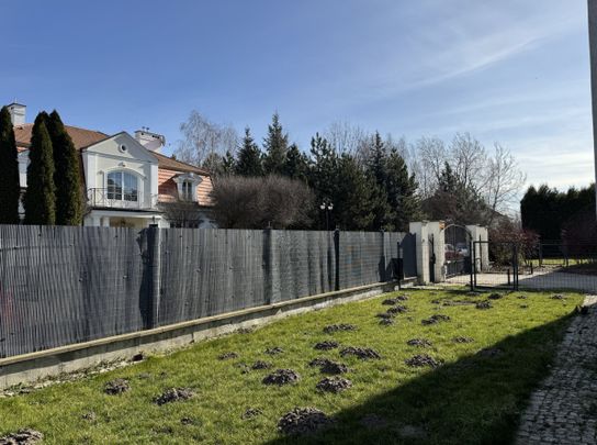 3 pokój z ogrodem 150 m2, tuż obok Miasteczka - Zdjęcie 1