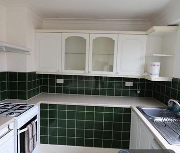 2 bedroom maisonette to rent - Photo 4