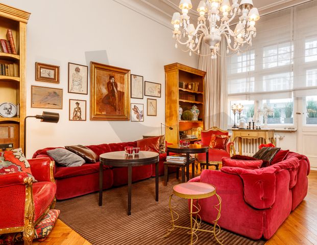 Grand Luxury Living - Photo 1