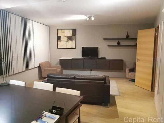 Appartement te huur - Photo 1