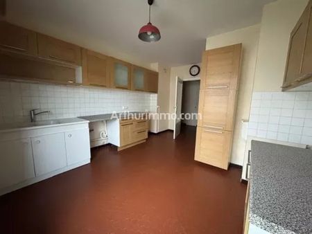 Location Appartement 4 pièces 101 m2 à Lons-le-Saunier - Photo 5