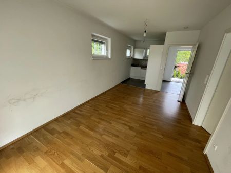 Neuwertige Mietwohnung mit Balkon und hochwertiger Ausstattung ...! (Barrierefrei) - Foto 3