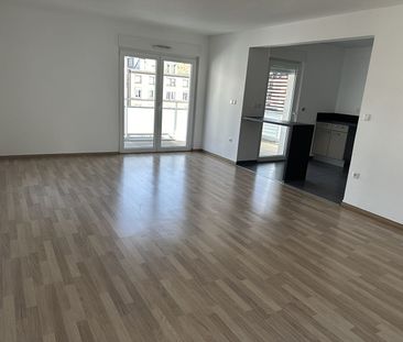 Location Appartement 3 pièces 77m² STRASBOURG 67000 - Photo 2