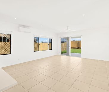 Modern Family Home in North Harbour - Photo 2