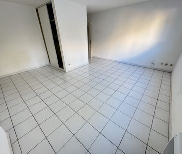 Beaux-Arts - Studio - 32,71m² - Photo 1