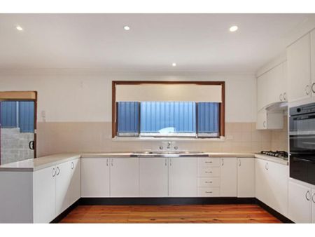 6 Binda Street, Keiraville, NSW 2500 - Photo 4