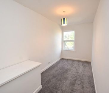 2 bed House - Mid Terrace for Rent - Photo 5