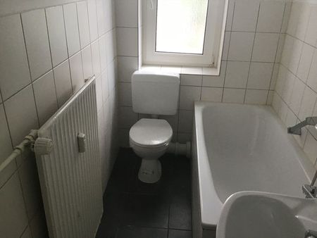 Wunderbar hell und günstig! 2Zimmerwohnung wartet auf Sie - Foto 2