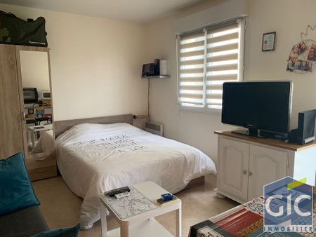 Location Appartement 1 pièce 27m² - Photo 2