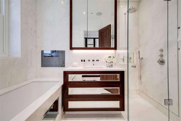 Prince Of Wales Terrace, Kensington, London, W8 - Photo 1