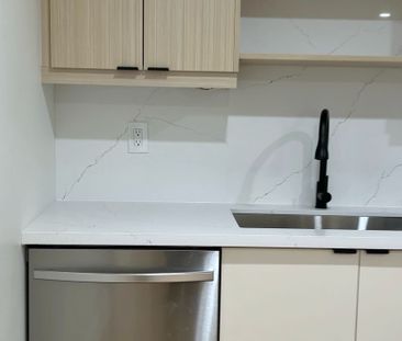 For Lease - 18 Macbride Crescent, Vaughan, Ontario - Photo 6