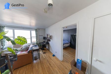 630 Chouinard - Photo 3