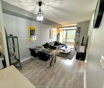 Burnhamthorpe Rd W & Duke of York Blvd Open Concept 1Bdrm +Den - Photo 2