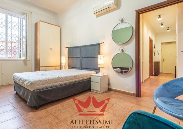 Rif. 757 | 3 locali in via padova ang. conegliano - milano.