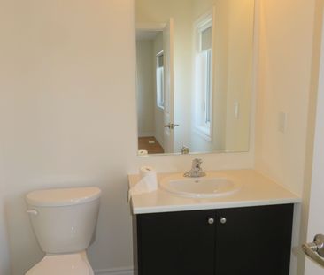 For Lease - 36 Valleybrook Road, Barrie, Ontario - Photo 1