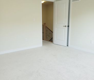 For Lease - 46 Concord Drive, Thorold, Ontario - Photo 6