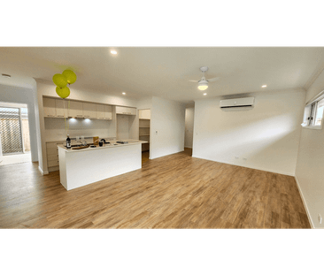 43 Petermann Cct, Yarrabilba, Qld 4207 - Photo 2