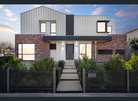 10 Groves Street, Keilor East VIC 3033 - Photo 5