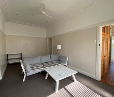 Low Maintenance Unit - Central To Town - Photo 3