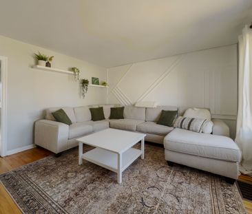 For Lease - 181 East 13th Street, Hamilton, Ontario - Photo 2